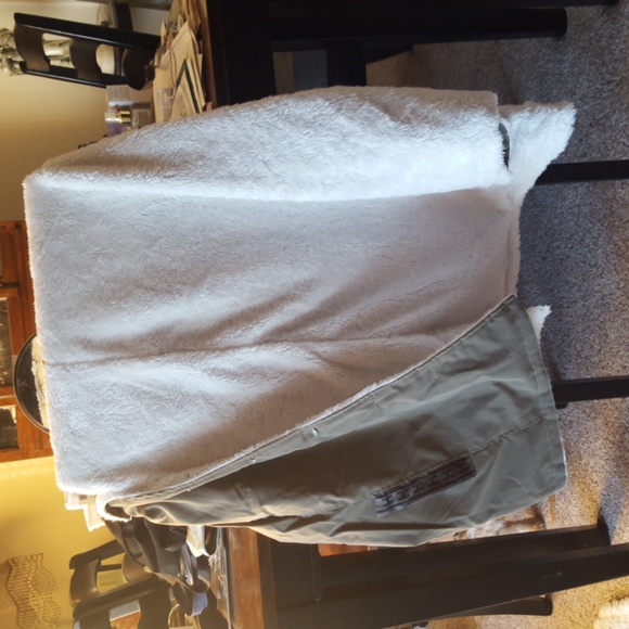 Lightweight Fall / Spring Jacket - Picture 3 of 3